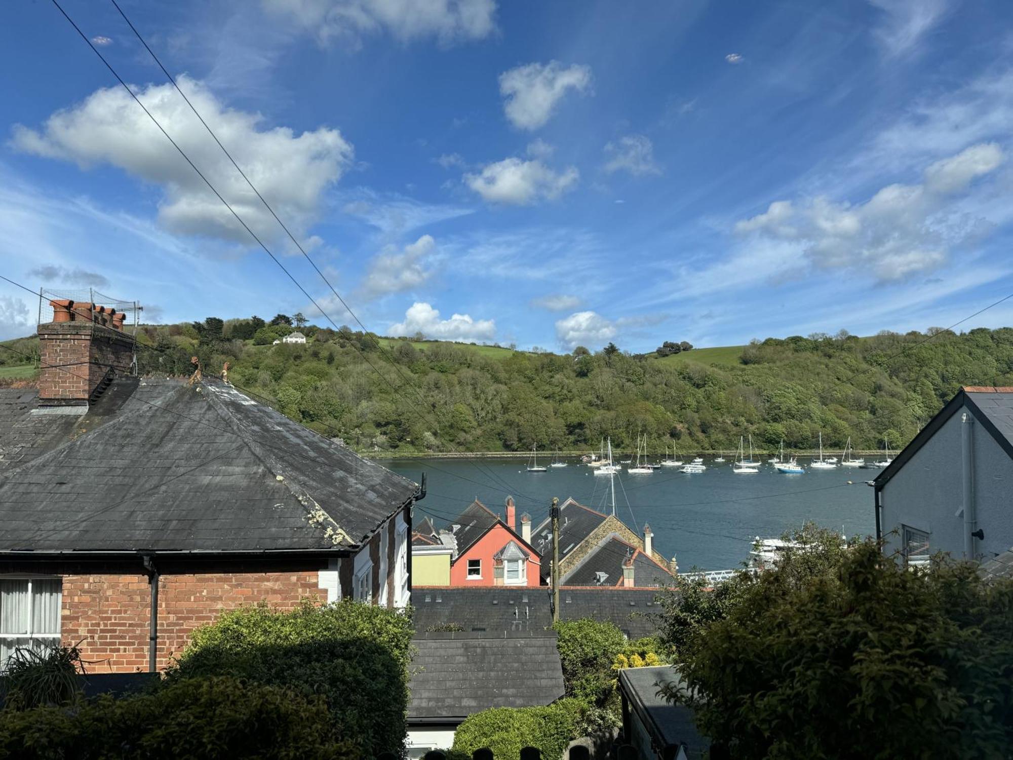 Holiday home Ferry View - Views Over The Dart, Elegant Three Storey House, Unique Sky *