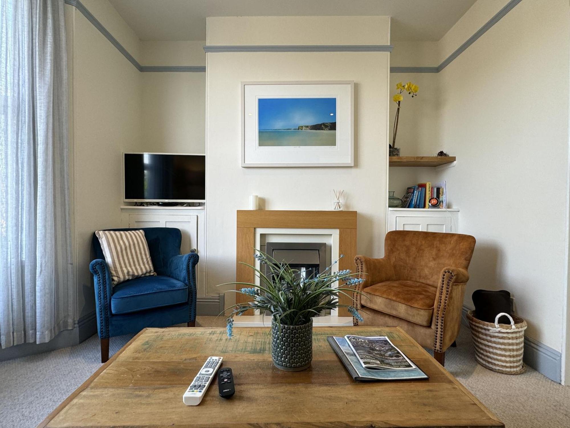 Ferry View - Views Over The Dart, Elegant Three Storey House, Unique Sky